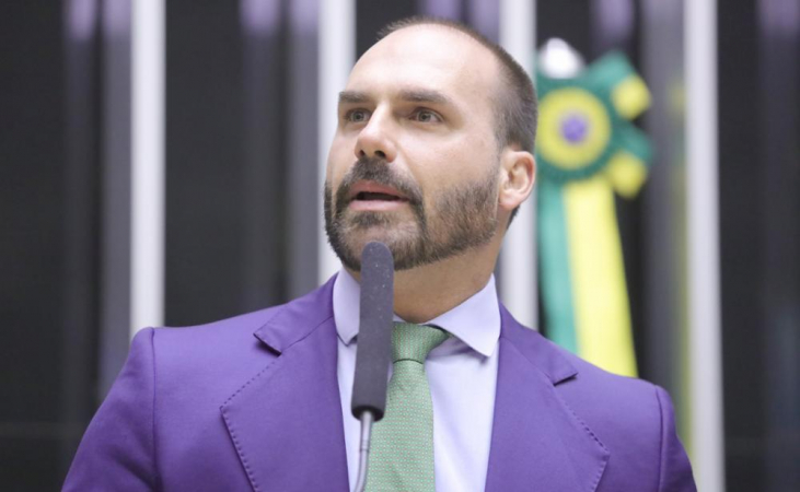 Eduardo Bolsonaro diz que fim de tarifaço de Trump só existe com anistia e fala em impactos nas eleições de 2026