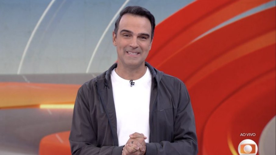 Tadeu cobra atitude, mas sabonetada da noite veio do apresentador