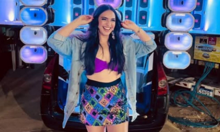 Morre aos 37 anos a cantora de forr Faby Bezerra