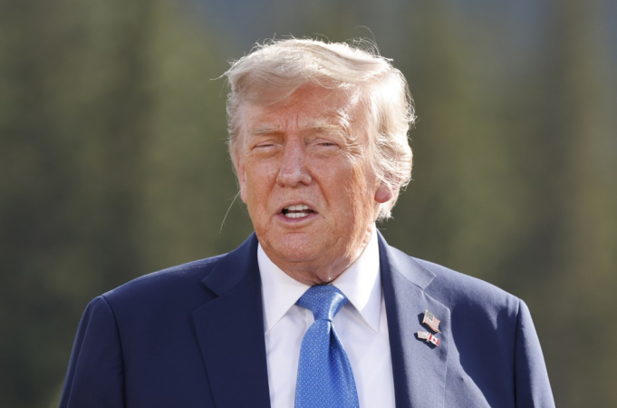 Trump critica Israel por ‘descarregar bombas’ no Irã após cessar-fogo