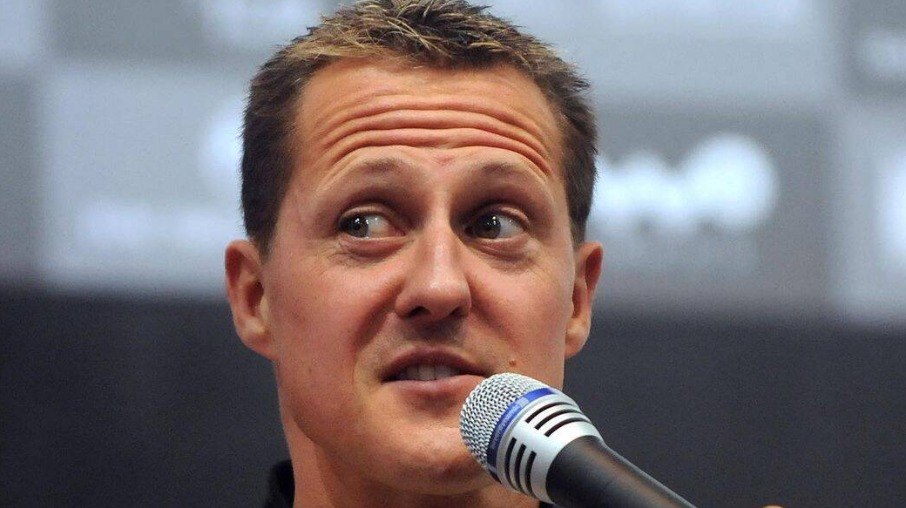 Schumacher não conversa e estado é muito triste, diz jornalista