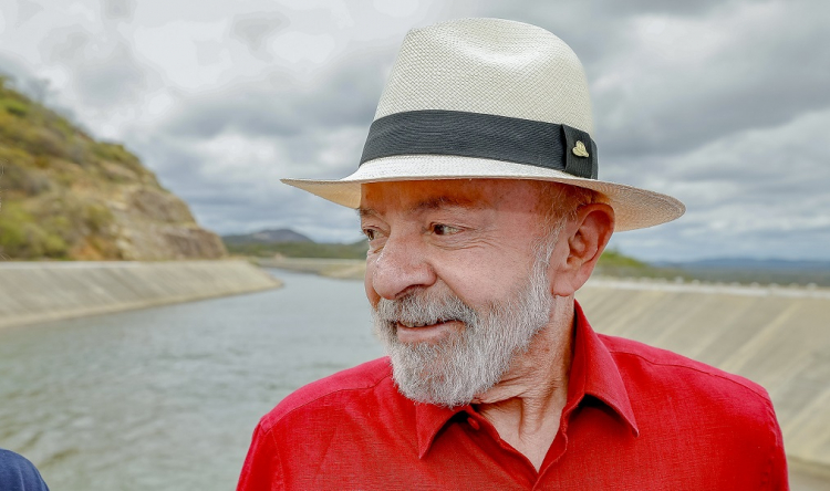 Lula diz que ficou 1h30 dentro de uma mquina para saber se estava com problema na cabea aps tontura